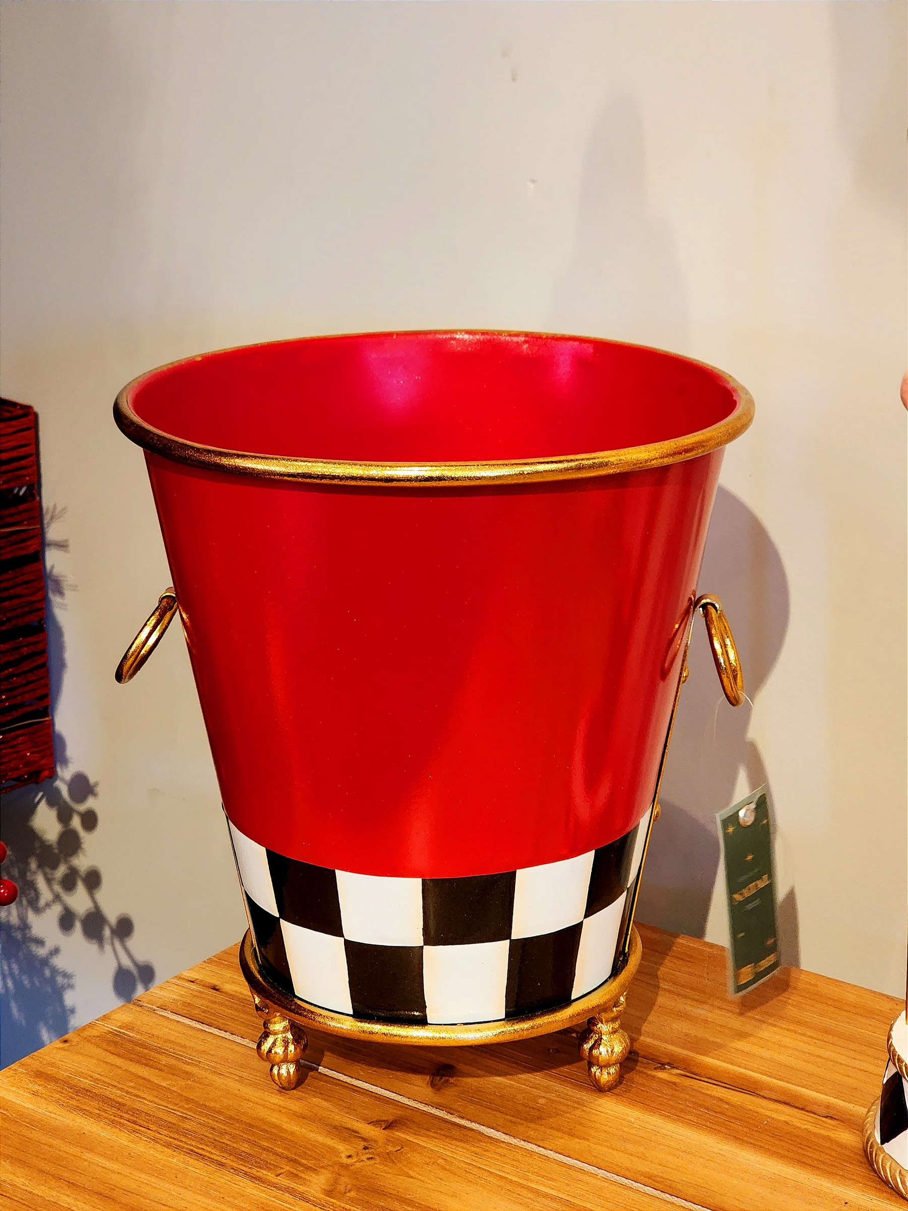 Balde de metaldourado com vermelho 28cm