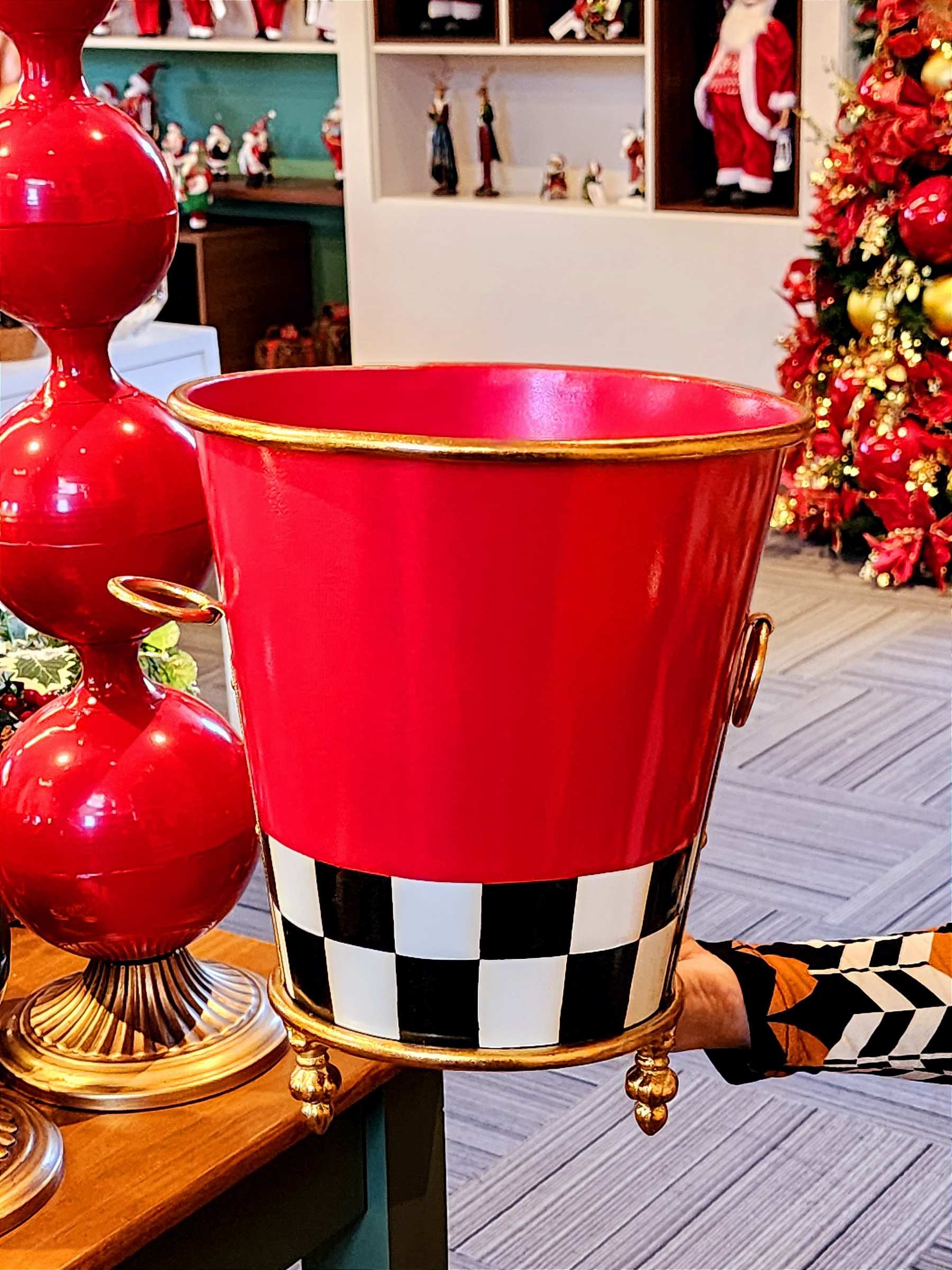 Balde de metaldourado com vermelho 28cm
