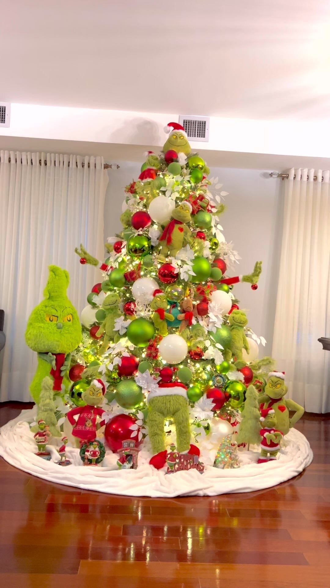 Árvore Natal do Grinch – Edição Clássica Divertida 2,00m