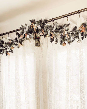 Guirlanda de abeto azul Tribeca de 9' x 12" sem iluminação