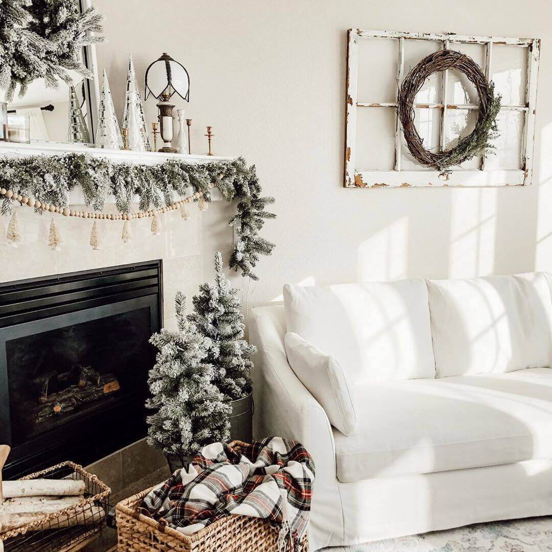 Conjunto de 4 peças da coleção King Flock® com luzes LED brancas quentes (funcionamento por tomada ou bateria)