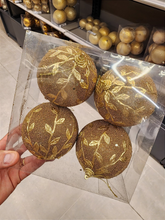 Bola trabalhada com folhas de ouro 10cm 4 unidades