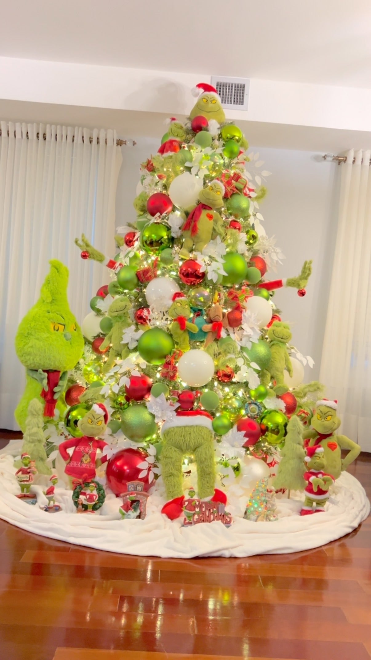 Árvore Natal do Grinch – Edição Clássica Divertida 2,00m